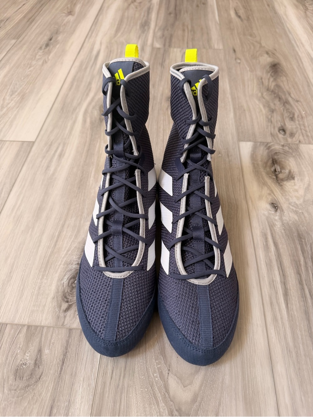 Adidas Box Hog GX2814 Boxing Shoes Gray White High Top Men’s Size 7.5